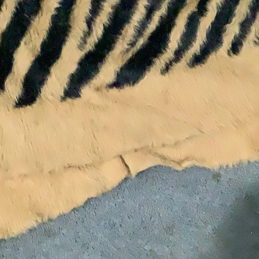 EN Thread Sweater - Picture 3 of 6
